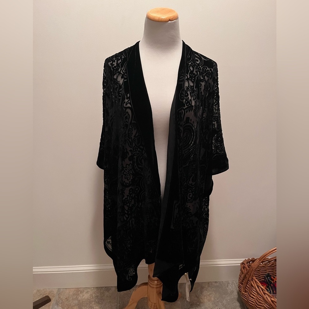 Urban Outfitters Black Kimono Shawl NWOT